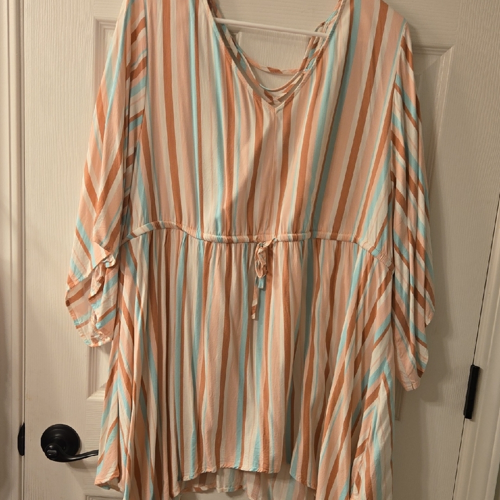 torrid Striped V-Neck Tunic in Peach, Cream & Mint